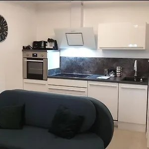  Apartment Mit Schöner, Moderner Einrichtung Deutschland
